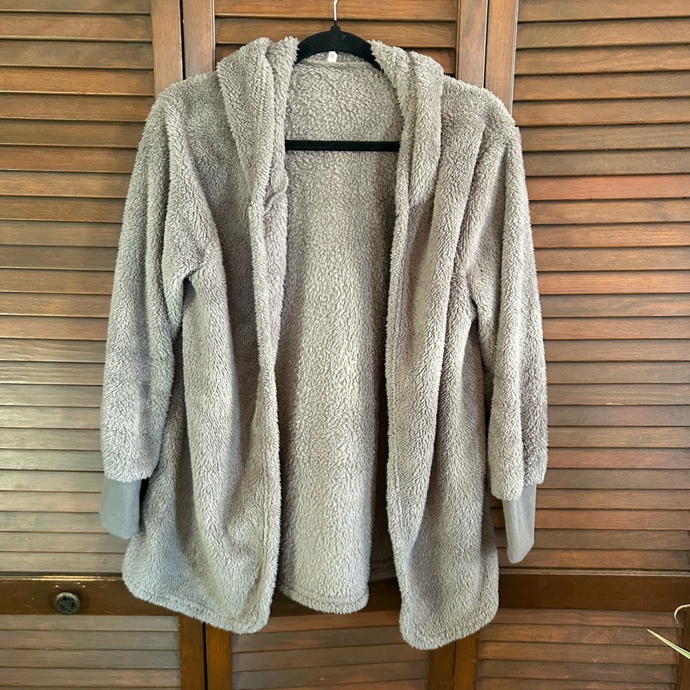 Cozy Gray Hooded Fleece Sweater
